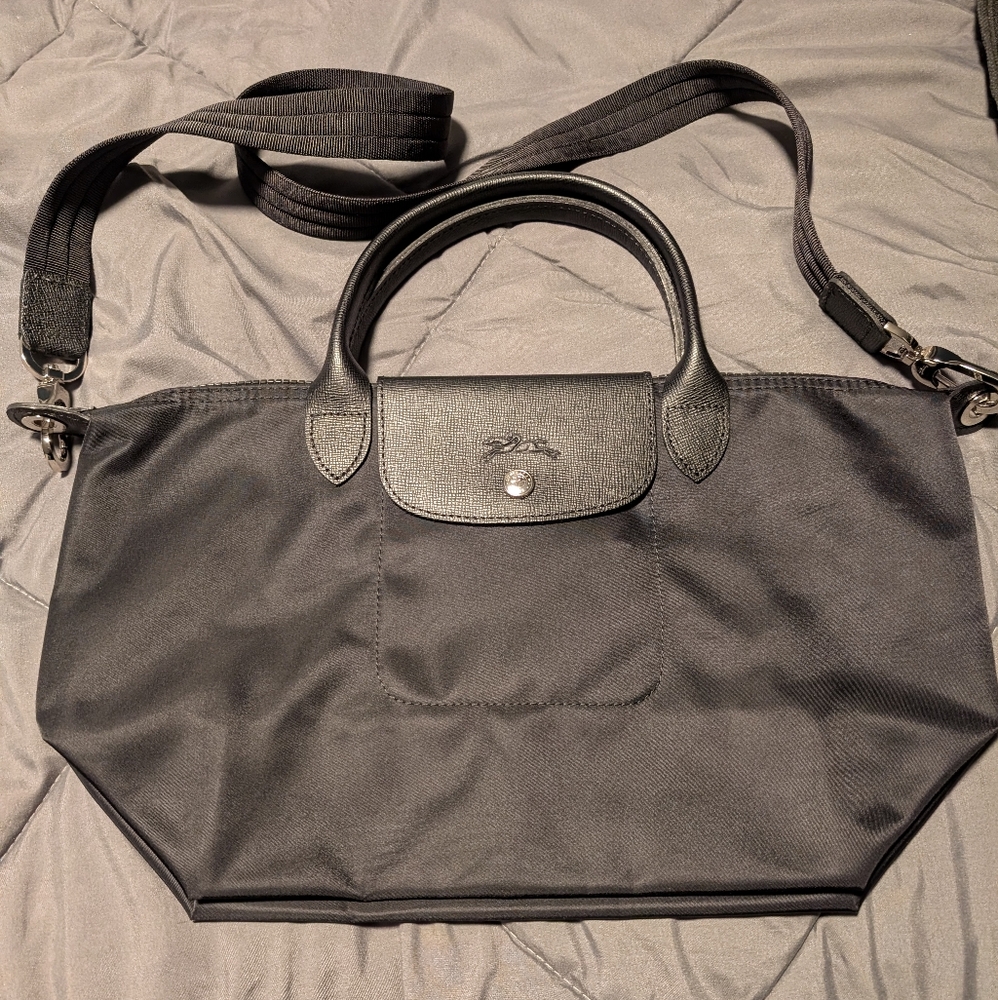 Longchamp purse
